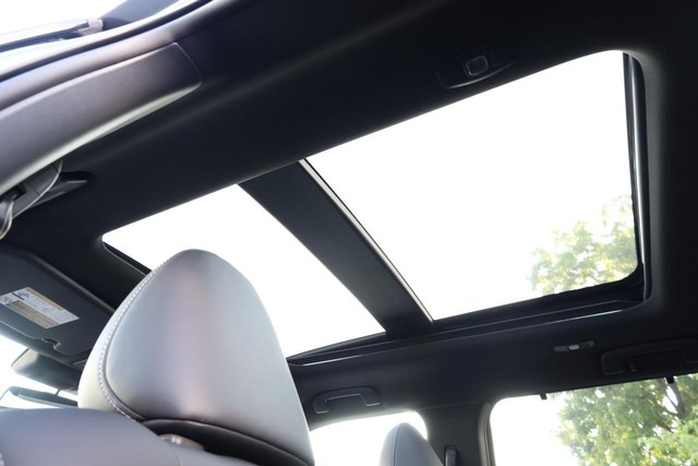 Nissan Rogue Plug-In Hybrid Vehicle Image 11