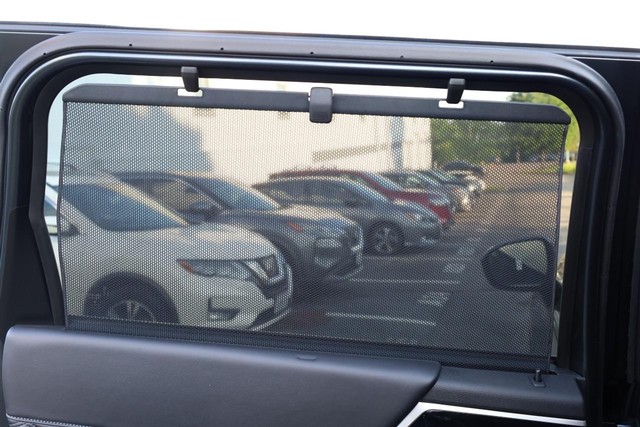 Nissan Rogue Plug-In Hybrid Vehicle Image 26
