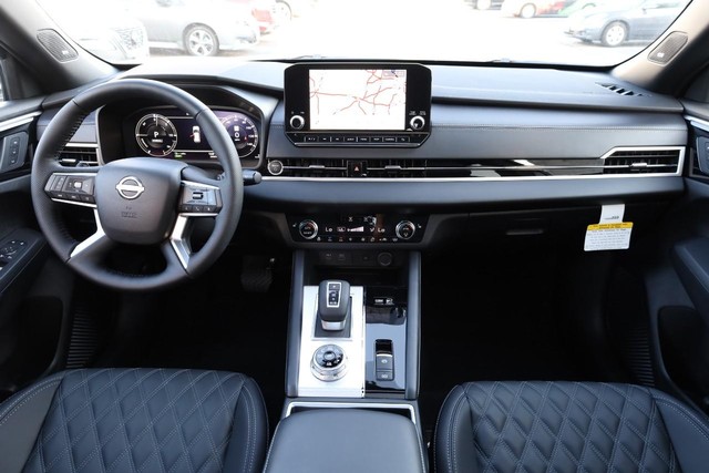 Nissan Rogue Plug-In Hybrid Vehicle Image 28