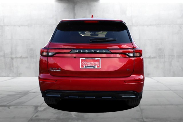 Nissan Rogue Plug-In Hybrid Vehicle Image 06