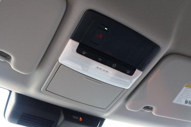 Nissan Rogue Plug-In Hybrid Vehicle Image 18