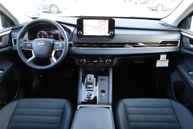 Nissan Rogue Plug-In Hybrid Vehicle Image 23