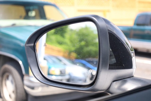 Nissan Kicks Vehicle Image 19