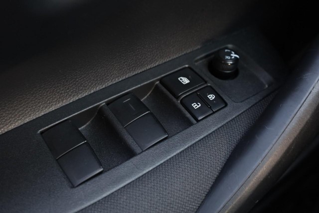 Toyota Corolla Vehicle Image 17