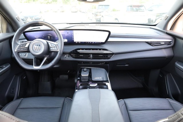 Buick Enclave Vehicle Full-screen Gallery Image 26