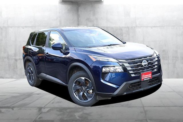 Nissan Rogue Vehicle Image 02