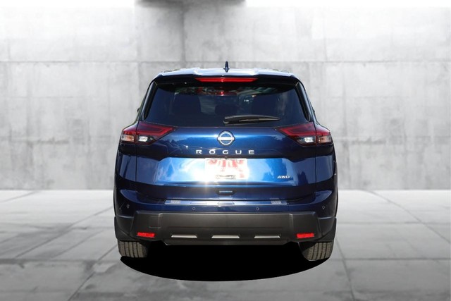 Nissan Rogue Vehicle Image 06