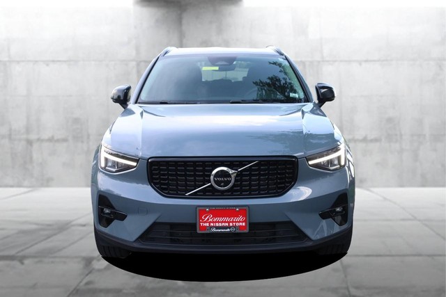 Volvo XC40 Vehicle Image 04