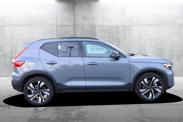 Volvo XC40 Vehicle Image 05