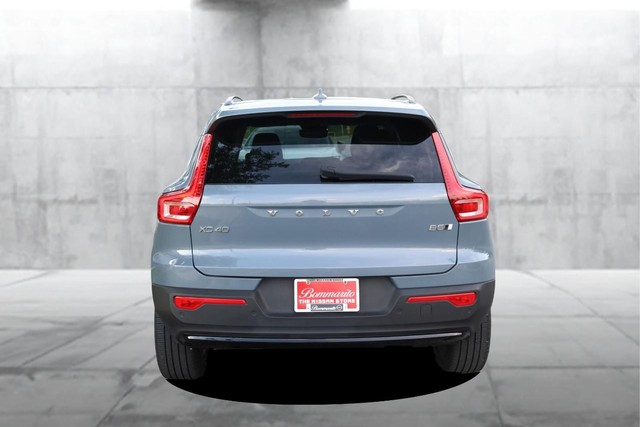 Volvo XC40 Vehicle Image 06