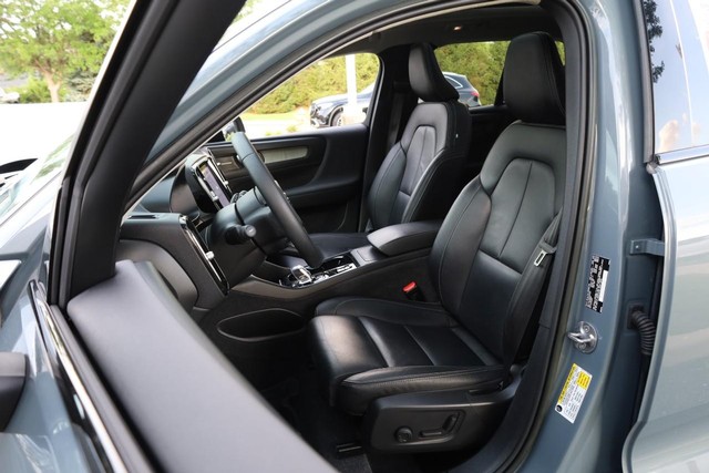 Volvo XC40 Vehicle Image 08