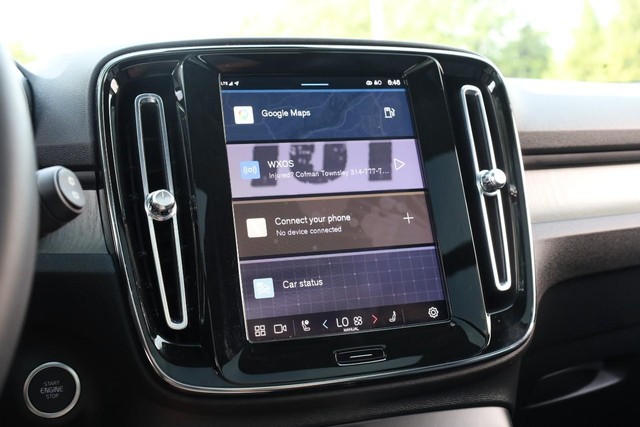 Volvo XC40 Vehicle Image 13