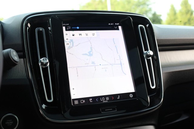 Volvo XC40 Vehicle Image 14