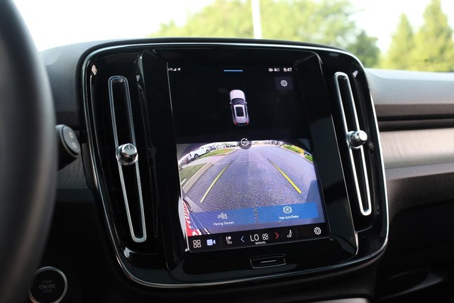 Volvo XC40 Vehicle Image 15