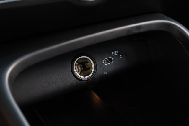 Volvo XC40 Vehicle Image 17