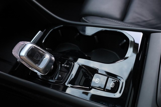 Volvo XC40 Vehicle Image 18