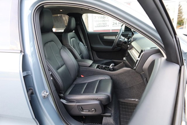 Volvo XC40 Vehicle Image 27