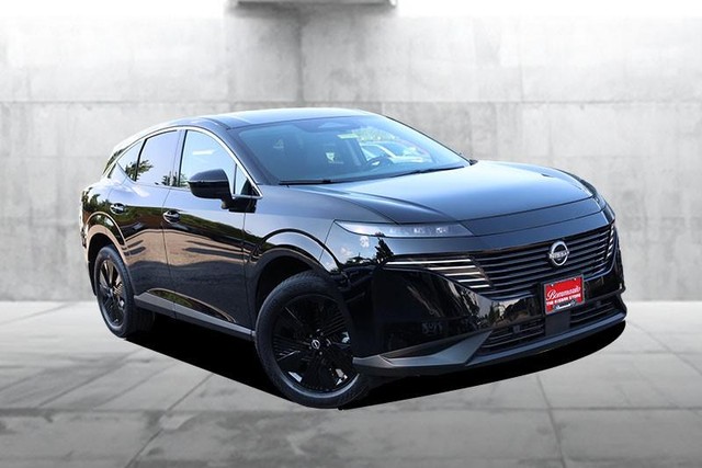 Nissan Murano Vehicle Full-screen Gallery Image 2
