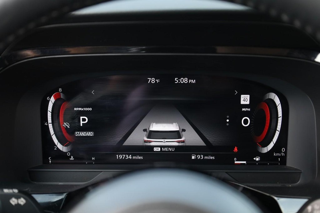 Nissan Pathfinder Vehicle Image 14