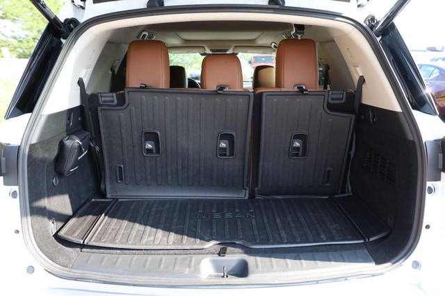 Nissan Pathfinder Vehicle Image 07