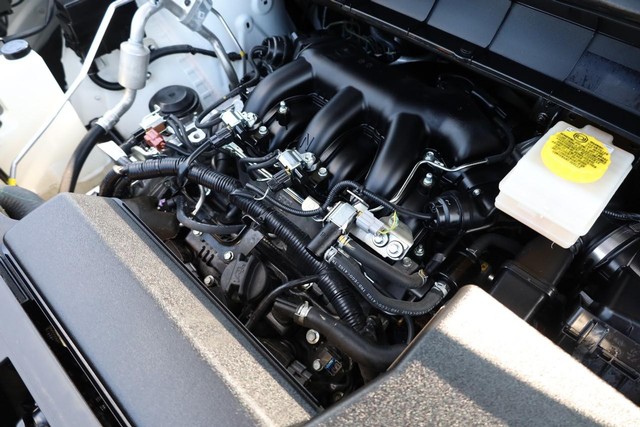 Nissan Pathfinder Vehicle Image 32