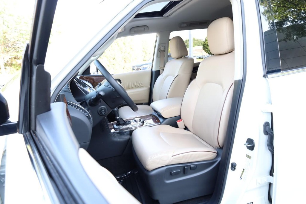 Nissan Armada Vehicle Image 10