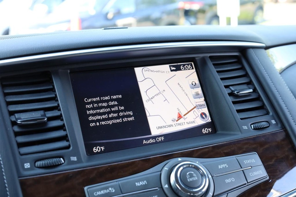 Nissan Armada Vehicle Image 14