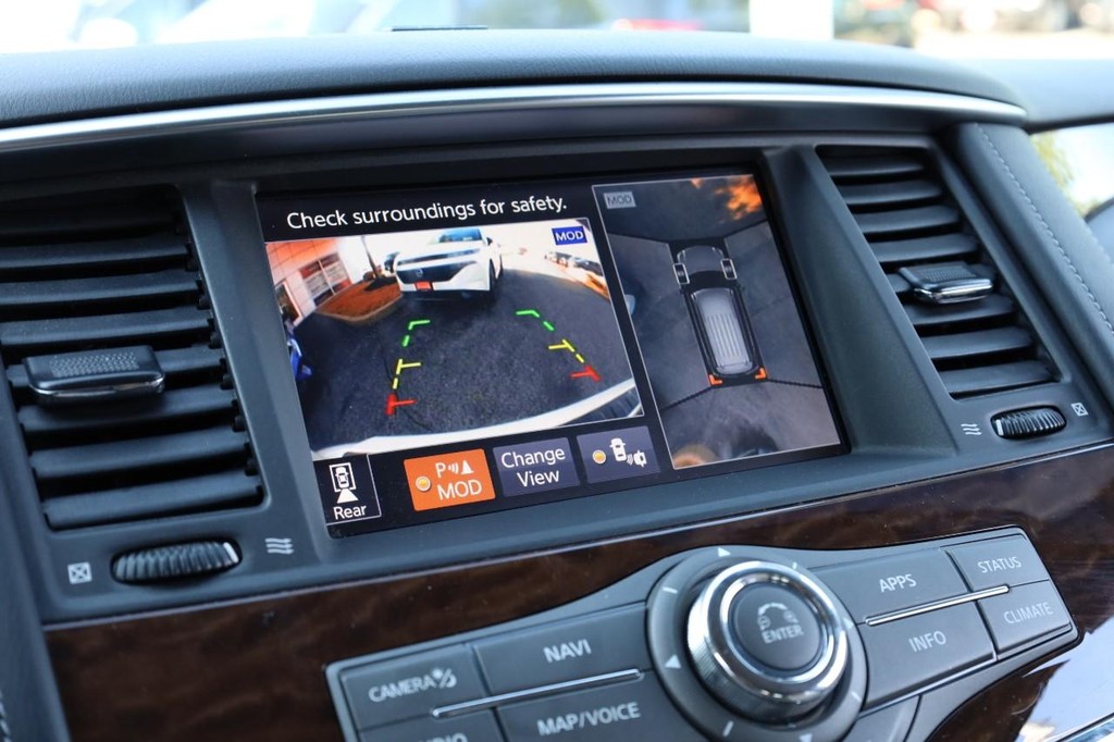 Nissan Armada Vehicle Image 16