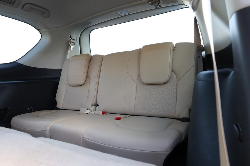 Nissan Armada Vehicle Image 29