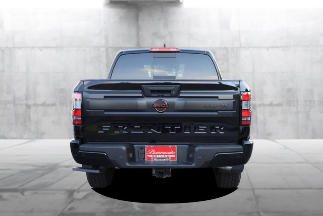 Nissan Frontier Vehicle Image 06