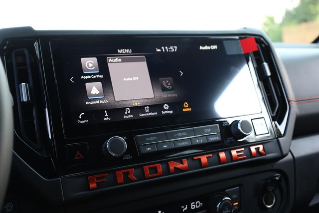 Nissan Frontier Vehicle Image 11