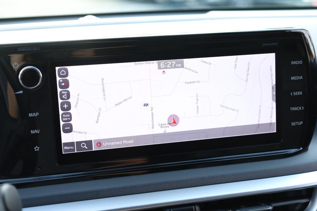 Kia K5 Vehicle Full-screen Gallery Image 14