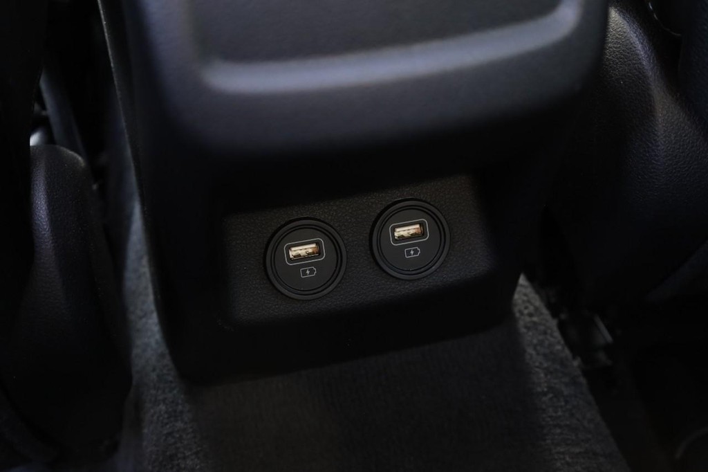 Kia K5 Vehicle Full-screen Gallery Image 21