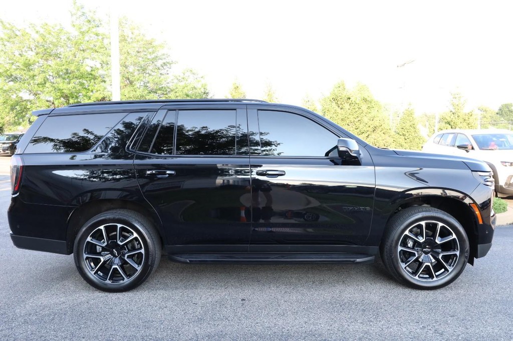 Chevrolet Tahoe Vehicle Full-screen Gallery Image 5