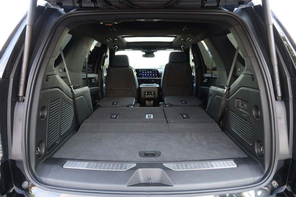 Chevrolet Tahoe Vehicle Full-screen Gallery Image 8