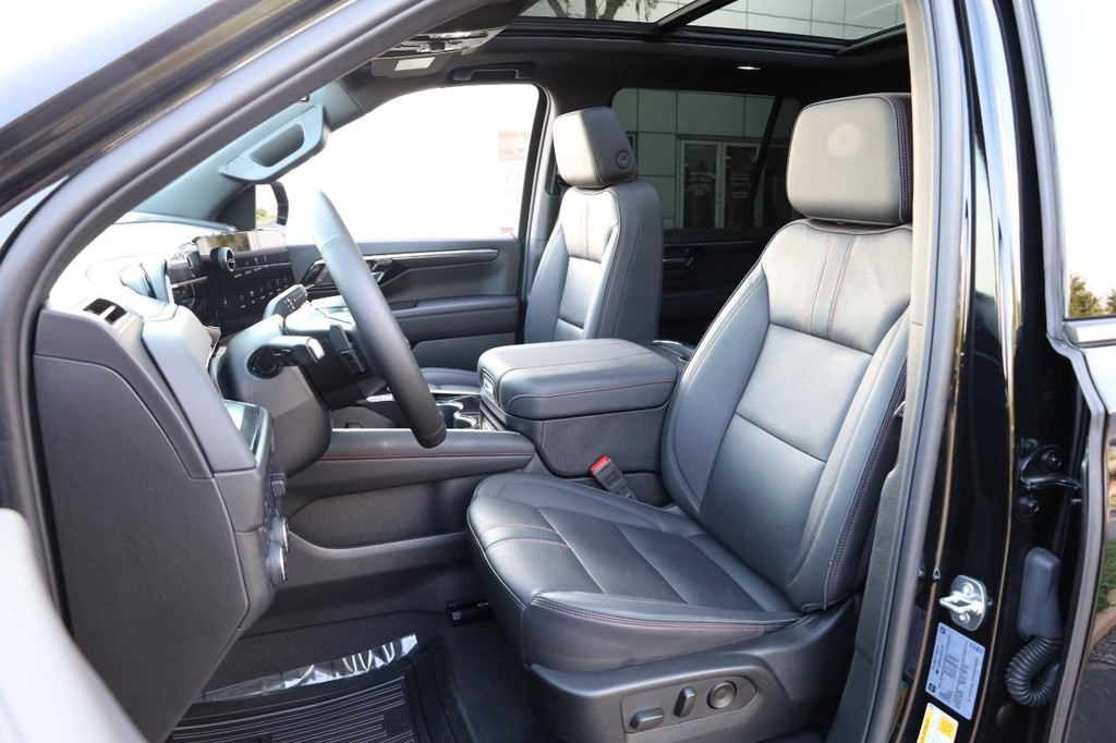 Chevrolet Tahoe Vehicle Full-screen Gallery Image 9