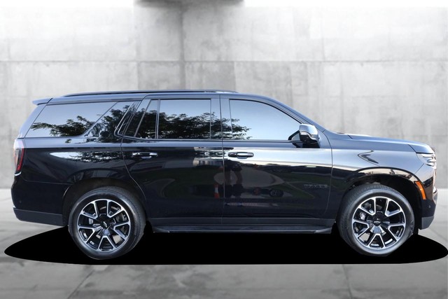 Chevrolet Tahoe Vehicle Full-screen Gallery Image 05