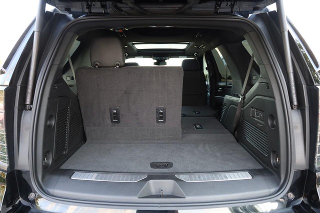 Chevrolet Tahoe Vehicle Full-screen Gallery Image 07