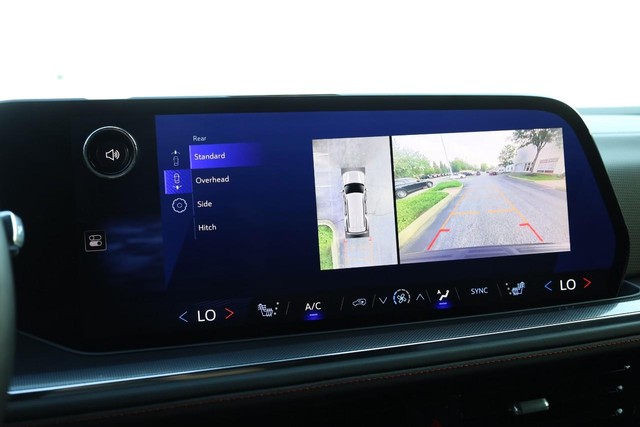 Chevrolet Tahoe Vehicle Full-screen Gallery Image 14