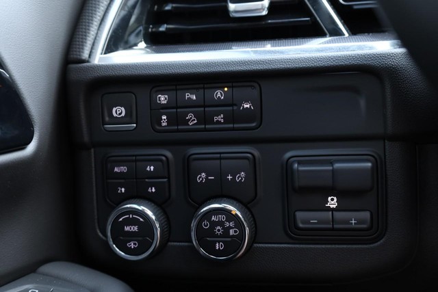 Chevrolet Tahoe Vehicle Full-screen Gallery Image 21