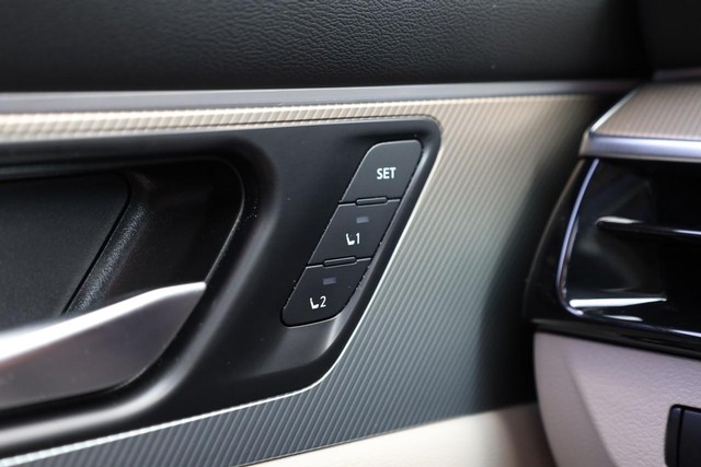 Nissan Murano Vehicle Image 22
