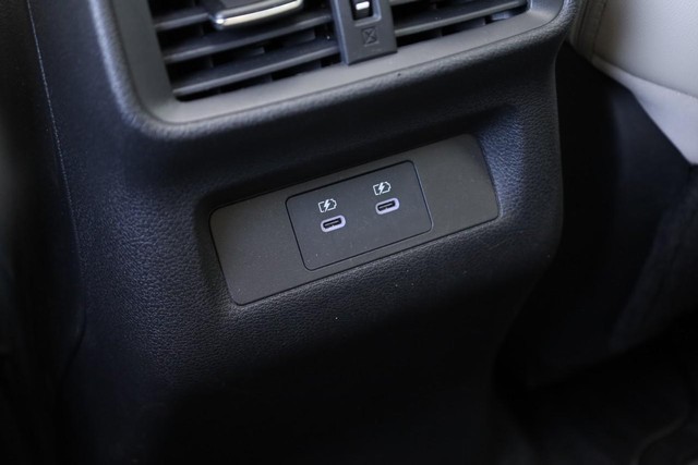 Nissan Murano Vehicle Image 26