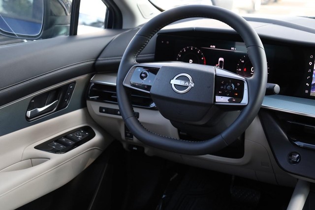 Nissan Murano Vehicle Image 28