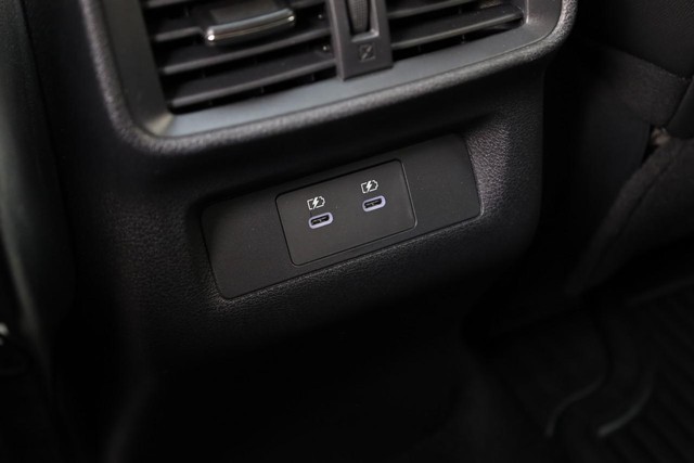 Nissan Murano Vehicle Image 26