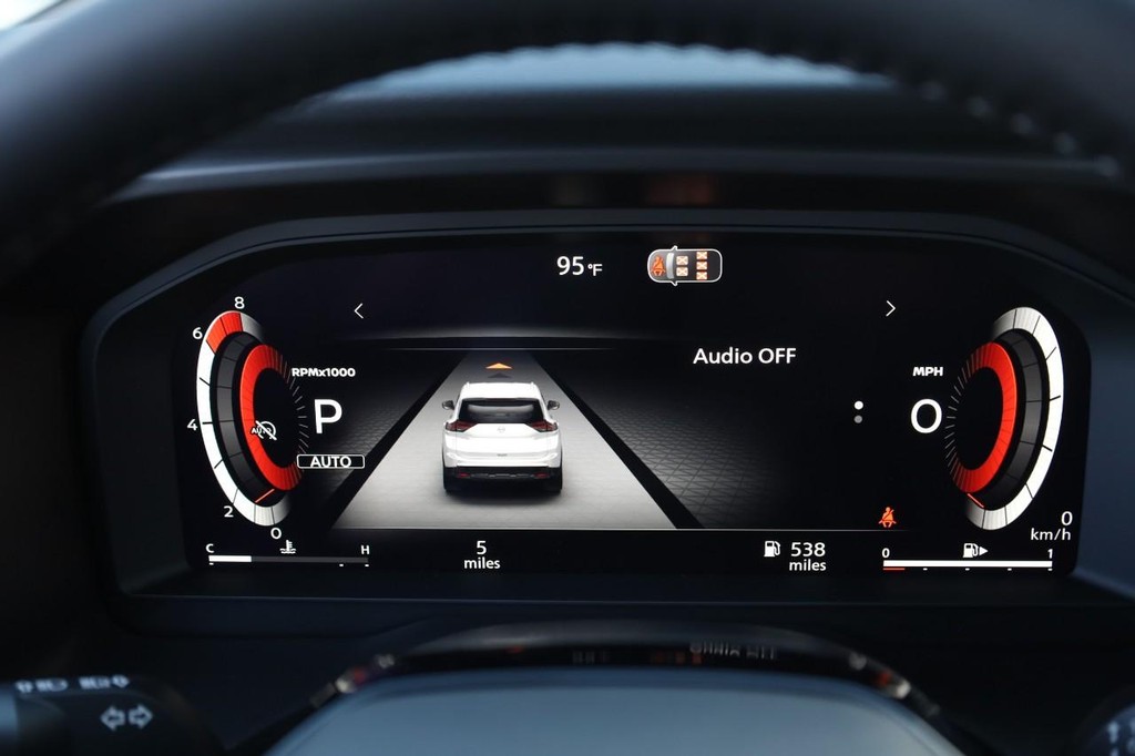 Nissan Rogue Vehicle Image 12