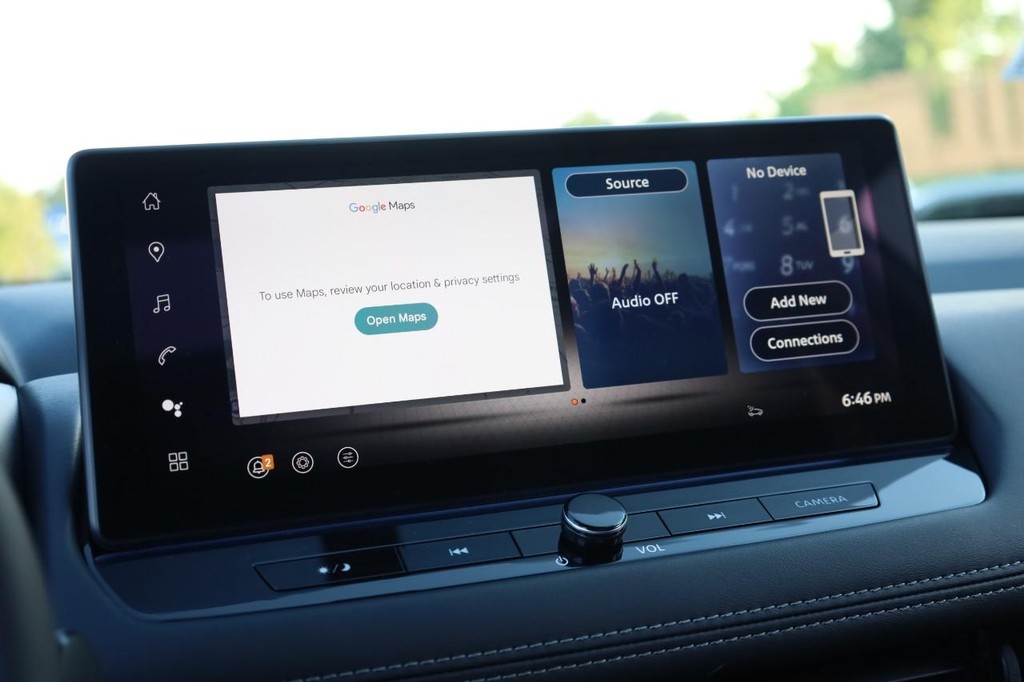 Nissan Rogue Vehicle Image 13