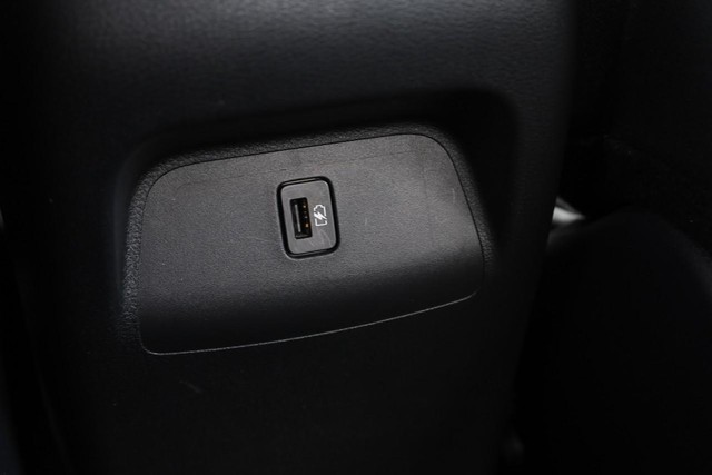 Nissan Sentra Vehicle Image 20
