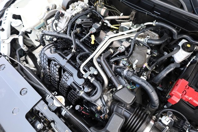 Nissan Altima Vehicle Image 24