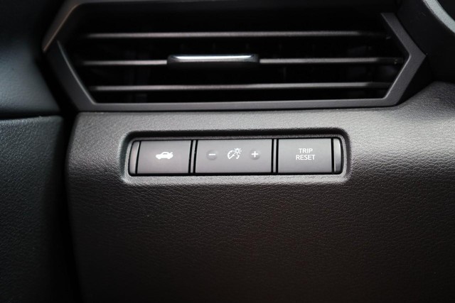 Nissan Altima Vehicle Image 18