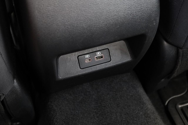 Nissan Altima Vehicle Image 20